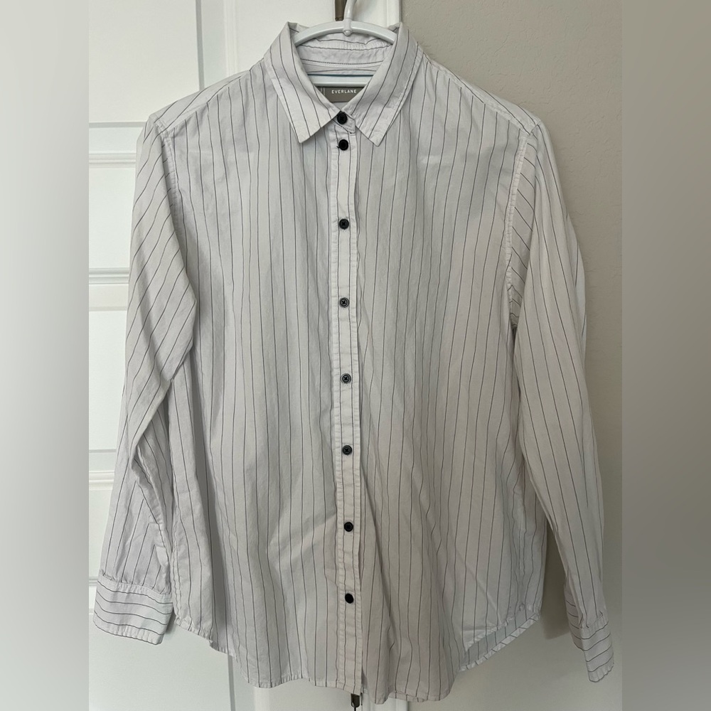 Everlane button down - Picture 4 of 8